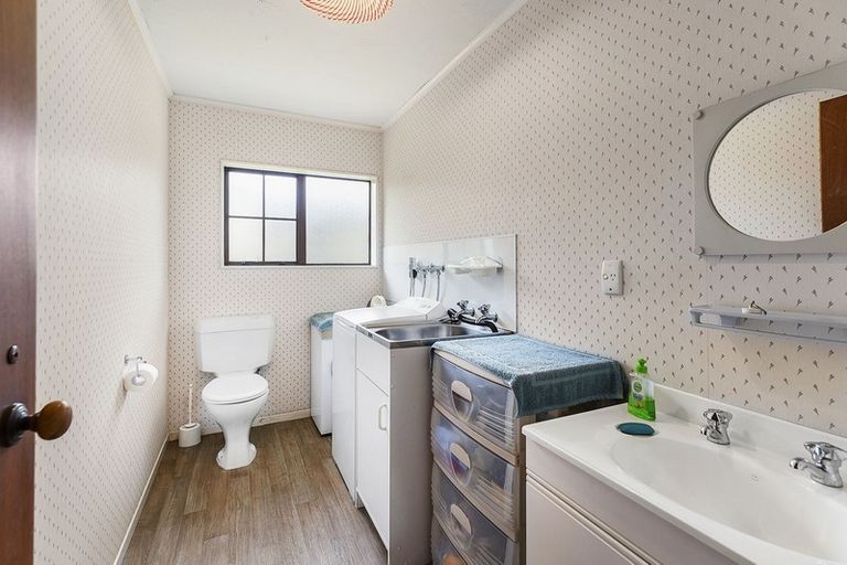 Photo of property in 85c Oxford Street, Tawa, Wellington, 5028