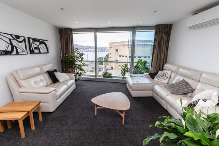 Photo of property in Portal Apartments, 5d/42 Cable Street, Te Aro, Wellington, 6011