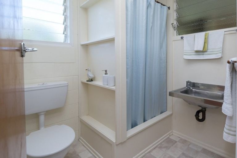 Photo of property in 19 Lynton Road, Bucklands Beach, Auckland, 2012