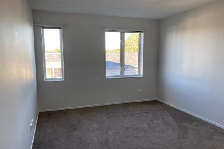 Photo of property in 9 Riroriro Close, Papakura, 2110