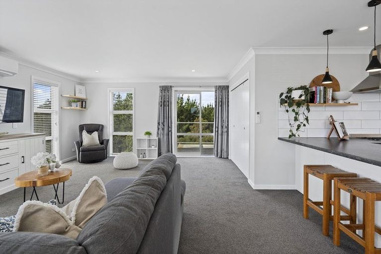 Photo of property in 156 Endeavour Drive, Whitby, Porirua, 5024