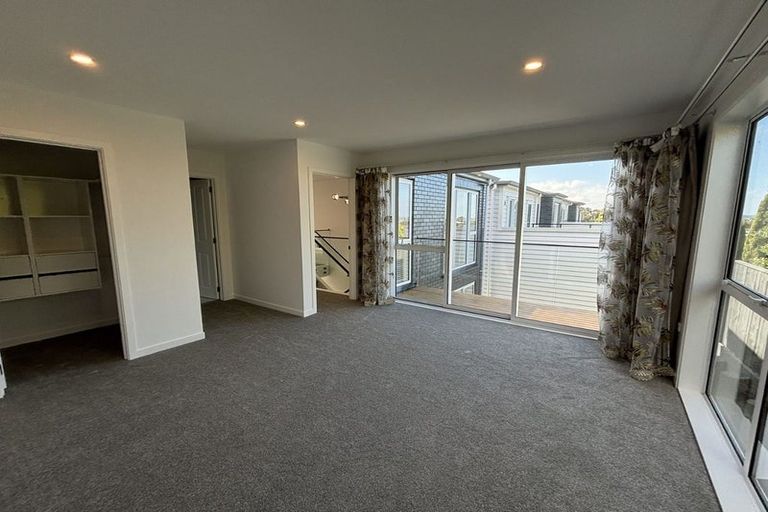 Photo of property in 17d Danbury Drive, Torbay, Auckland, 0630