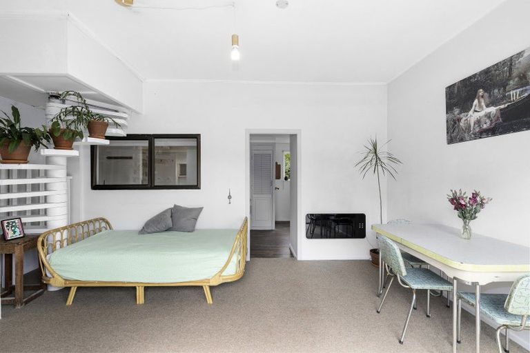 Photo of property in 53 Lowry Crescent, Stokes Valley, Lower Hutt, 5019