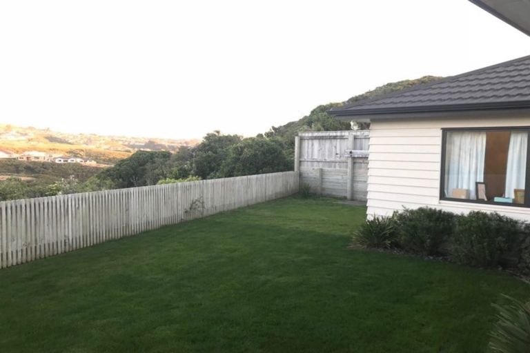 Photo of property in 212 Mark Avenue, Grenada Village, Wellington, 6037