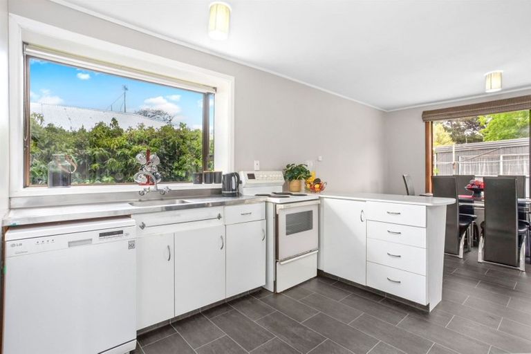 Photo of property in 7 Kuaka Crescent, Bromley, Christchurch, 8062