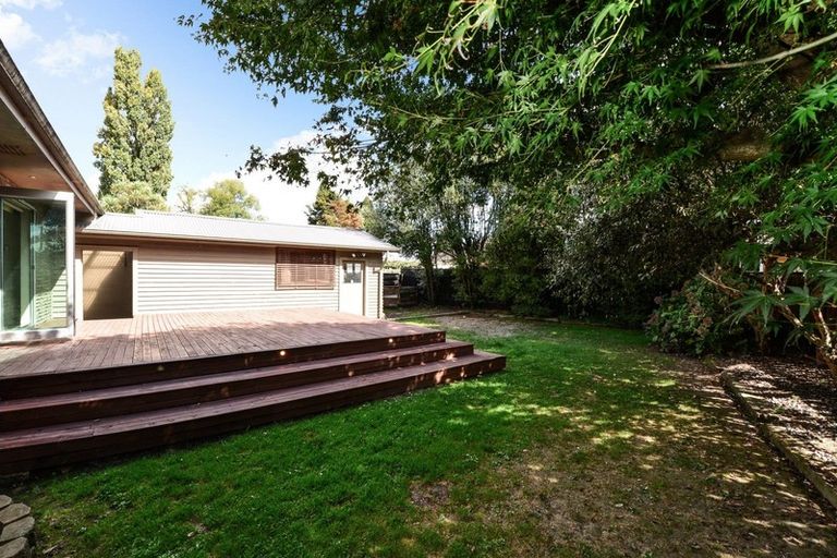 Photo of property in 26 Braid Road, St Andrews, Hamilton, 3200