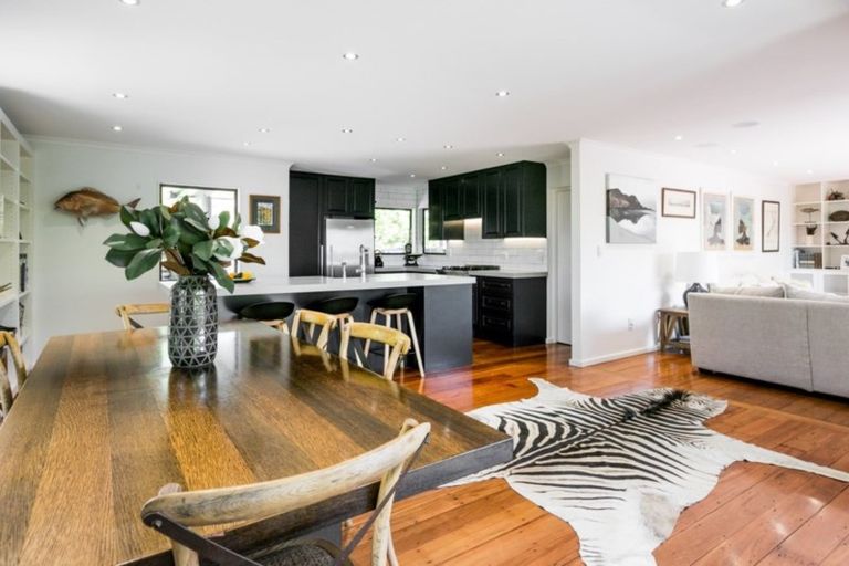 Photo of property in 47 Lane Road, Havelock North, 4130