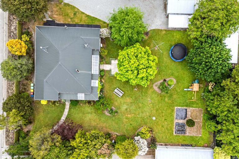 Photo of property in 13 Main Road, Pleasant Point, 7903