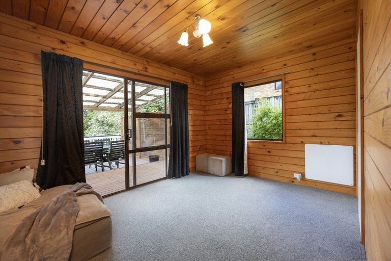 Photo of property in 62 Rhinevale Close, Henderson, Auckland, 0612