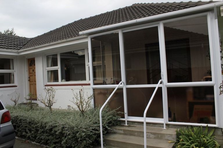 Photo of property in 32 Cranbrook Avenue, Burnside, Christchurch, 8053