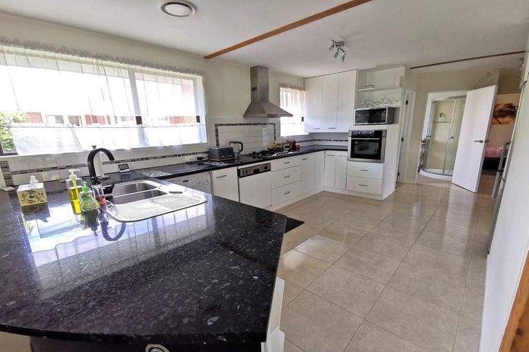 Photo of property in 1/52 Lochee Road, Upper Riccarton, Christchurch, 8041