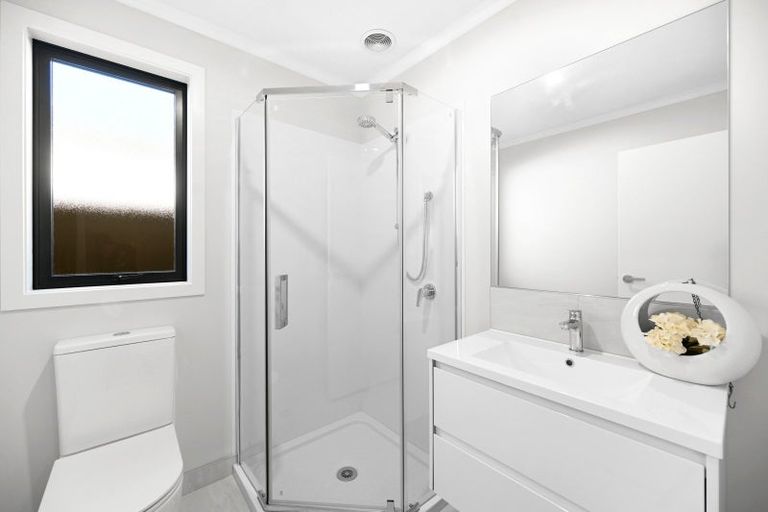 Photo of property in 15 Waruhia Crescent, Rototuna North, 3281