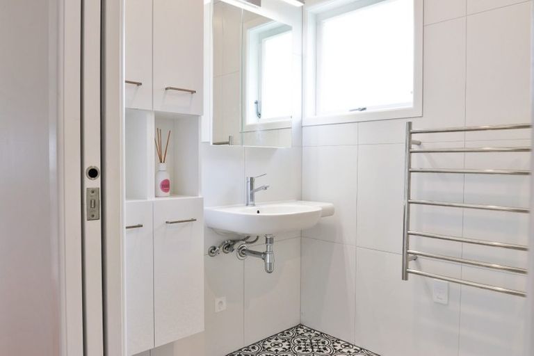 Photo of property in 58 Church Street, Devonport, Auckland, 0624