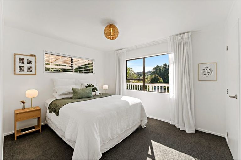 Photo of property in 14 Awaruku Road, Torbay, Auckland, 0630