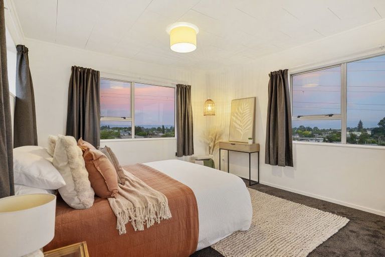 Photo of property in 124 Mallard Drive, Selwyn Heights, Rotorua, 3015