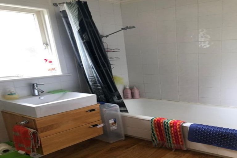 Photo of property in 24 Barrie Crescent, Silverdale, Hamilton, 3216