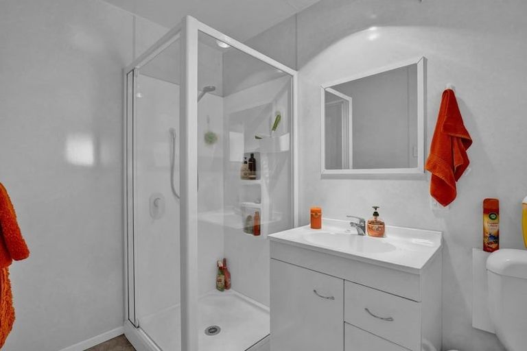 Photo of property in 37 Onaero Beach Road, Onaero, Urenui, 4383