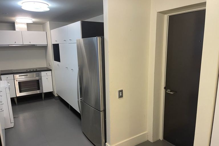 Photo of property in St Pauls Apartments, 3/43 Mulgrave Street, Thorndon, Wellington, 6011