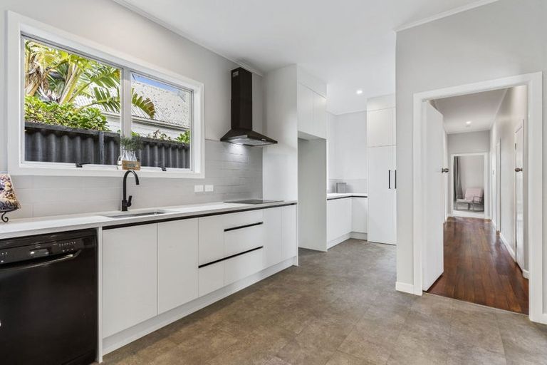 Photo of property in 44 Hutton Street, Otahuhu, Auckland, 1062