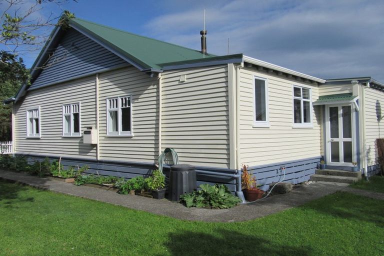 Photo of property in 81 Ward Street, Cobden, Greymouth, 7802