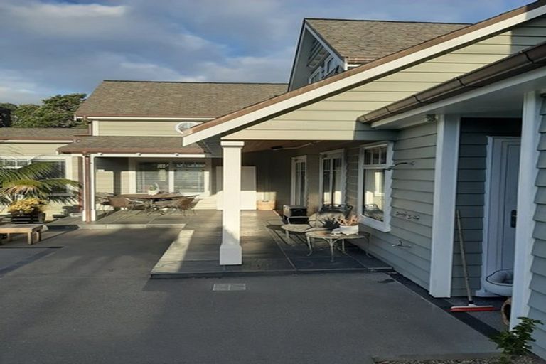 Photo of property in 30 Rock Isle Road, Torbay, Auckland, 0630