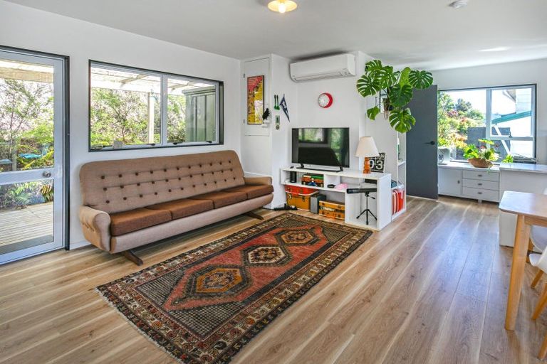 Photo of property in 33 Windsor Drive, Tairua, 3508