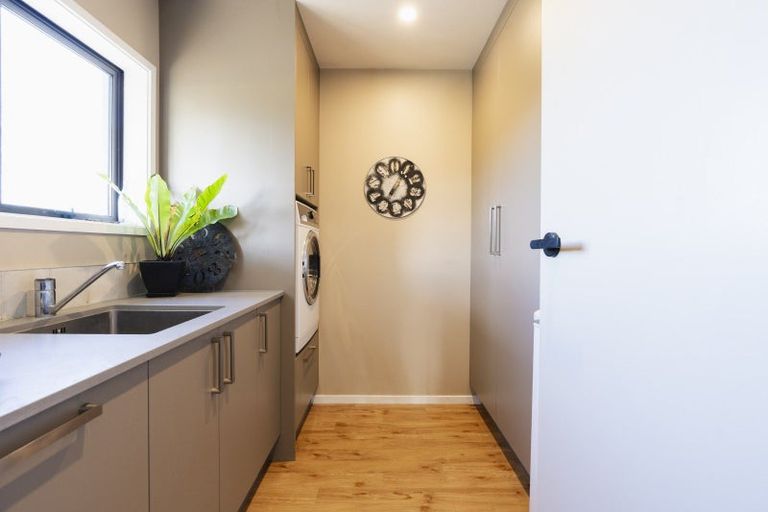 Photo of property in 8 Rutherford Road, Mosgiel, 9092