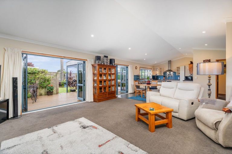 Photo of property in 19 Cobham Lane, Whitianga, 3510