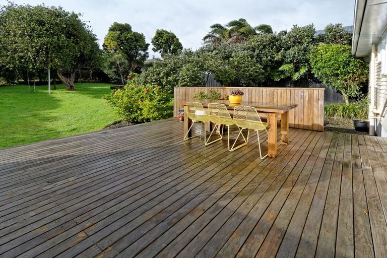 Photo of property in 13 Blease Street, New Lynn, Auckland, 0600