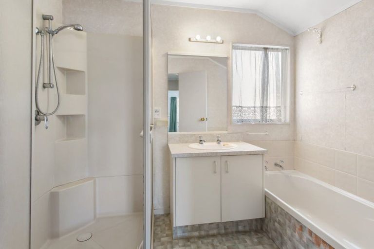 Photo of property in 1392a Cameron Road, Greerton, Tauranga, 3112