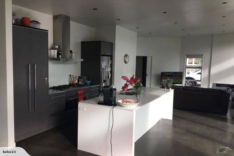 Photo of property in 33a Waimea Street, Westown, New Plymouth, 4310