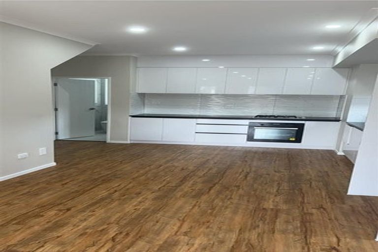 Photo of property in 69 Clevedon Road, Papakura, 2110