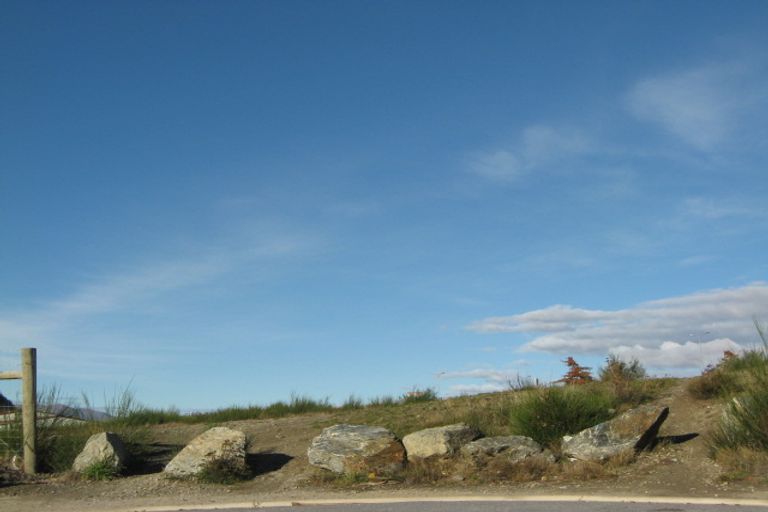 Photo of property in 18 Aspinall Street, Wanaka, 9305