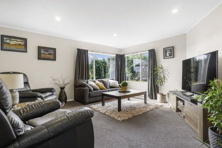 Photo of property in 40 Greenfield Drive, Western Heights, Hamilton, 3200