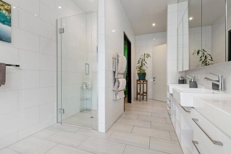 Photo of property in 46 Tui Drive, Mount Creighton, Queenstown, 9371