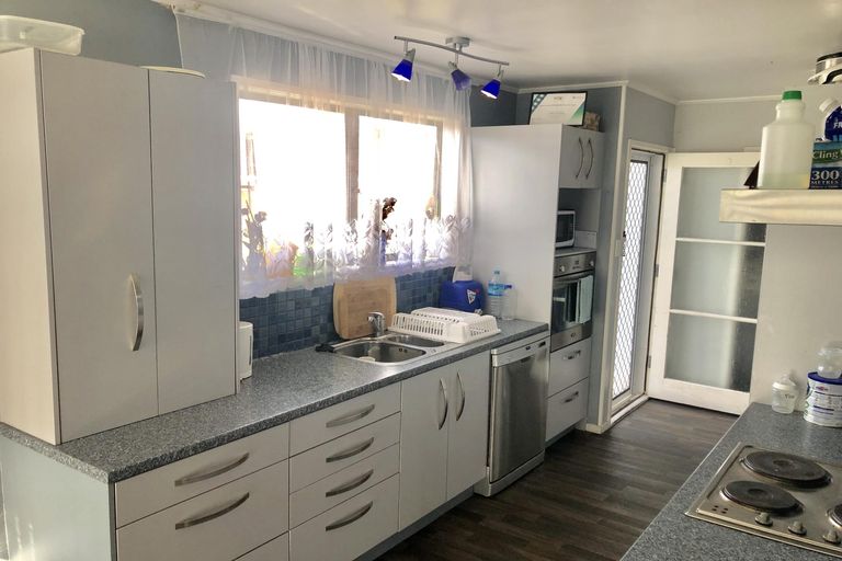 Photo of property in 436 Porchester Road, Randwick Park, Auckland, 2105