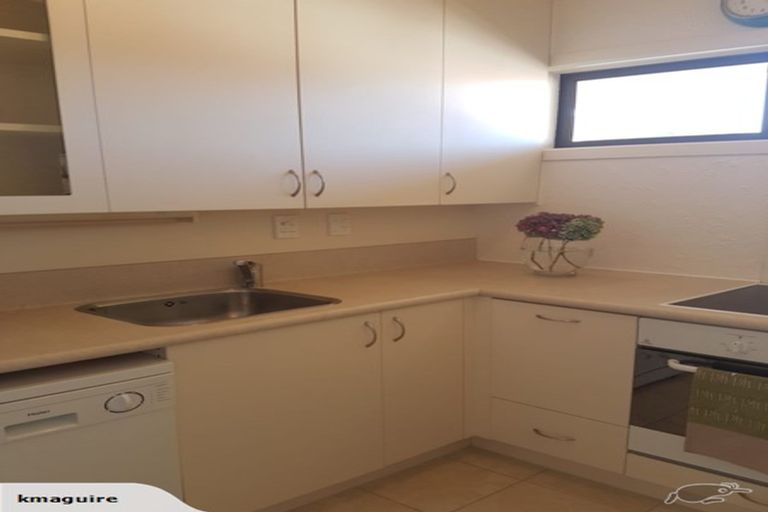 Photo of property in 4 Claremont Grove, Mount Victoria, Wellington, 6011