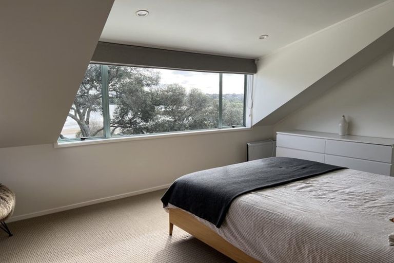 Photo of property in 1/71 Beresford Street, Bayswater, Auckland, 0622