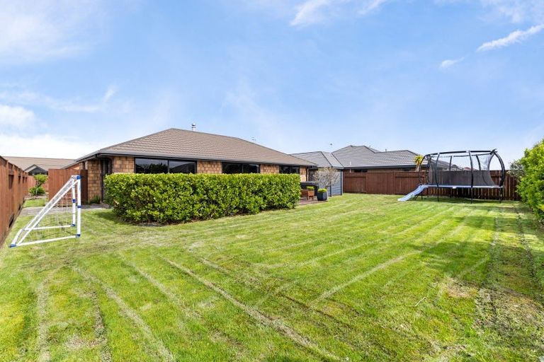 Photo of property in 7 Nevada Way, Kelvin Grove, Palmerston North, 4414