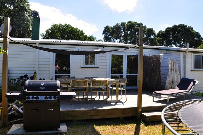 Photo of property in 39 Ocean View Road, Waihi Beach, 3611