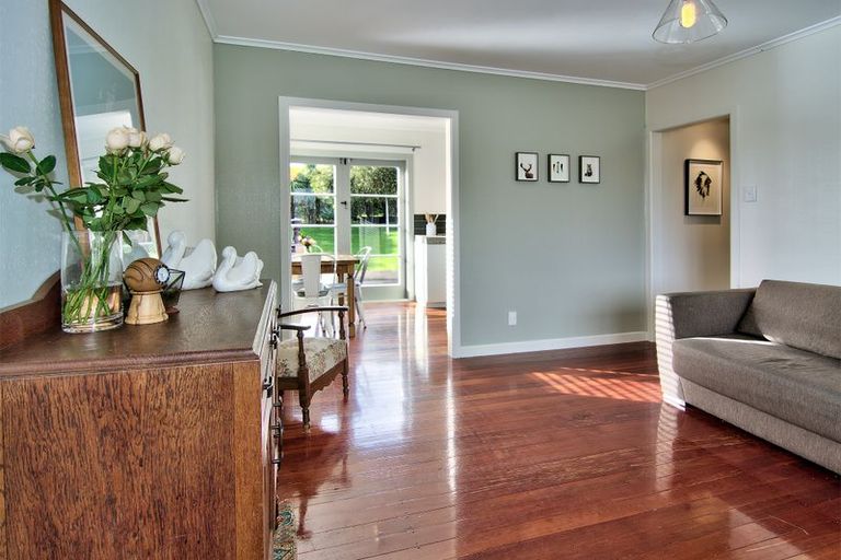 Photo of property in 13 Blease Street, New Lynn, Auckland, 0600