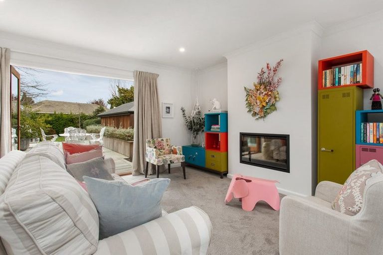 Photo of property in 43 Urunga Avenue, Strowan, Christchurch, 8052