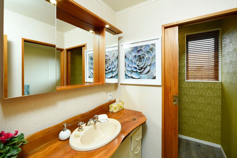 Photo of property in 1 Crescent Street, Richmond, 7020