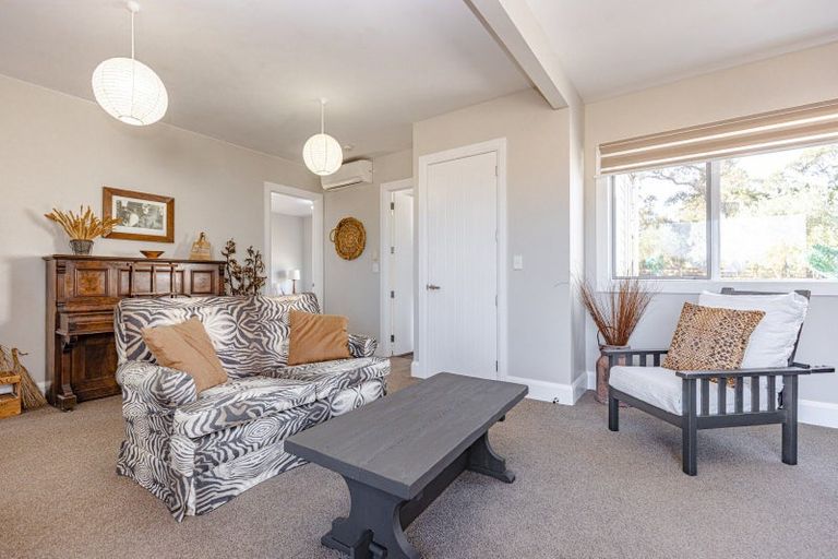 Photo of property in 104 White Rock Road, Martinborough, 5781