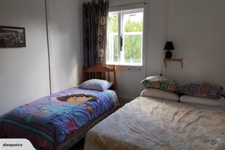 Photo of property in 36 Seddon Street, Raetihi, 4632