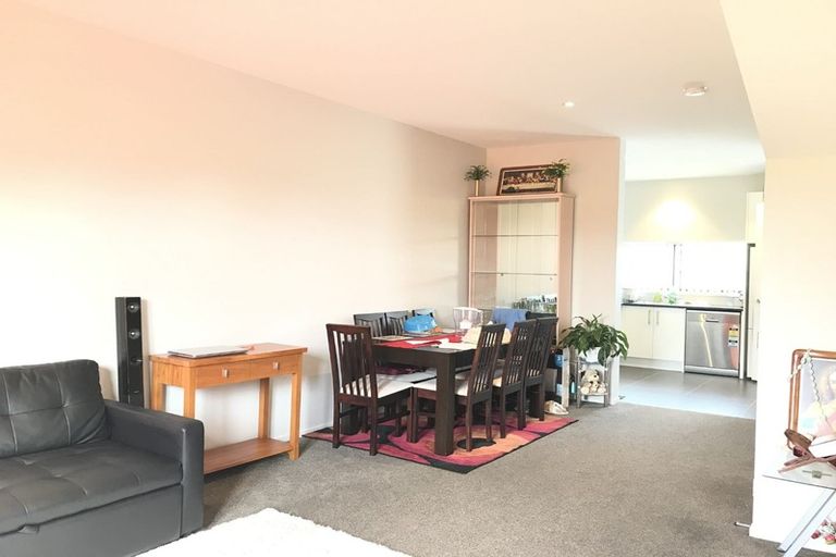 Photo of property in 9 Walsh Road, Papakura, 2110