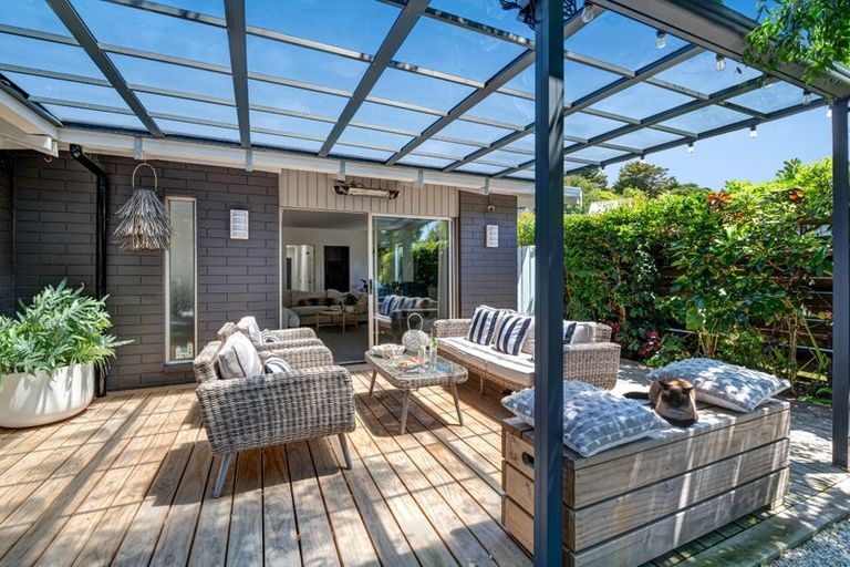 Photo of property in 18 Glengarry Avenue, Manly, Whangaparaoa, 0930