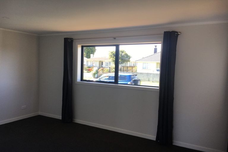 Photo of property in 1 Farmer Street, Mangere East, Auckland, 2024