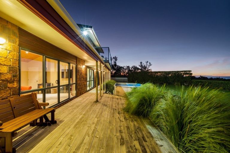 Photo of property in 957 Main Road North, Onaero, Waitara, 4383