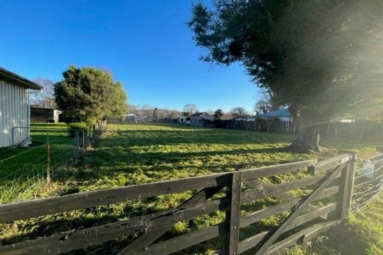 Photo of property in 10 Balmoral Street, Waiau, 7332